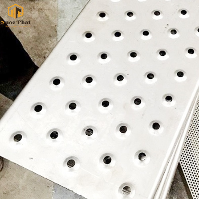 LƯỚI INOX ĐỘT LỖ